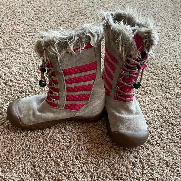 Keen waterproof snow boots - Picture 1 of 6